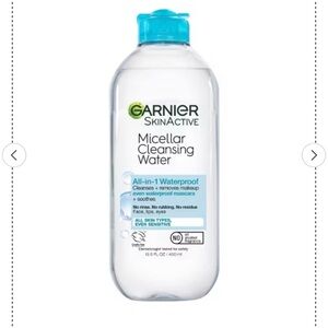Garnier SkinActive Micellar Water with Blue Cap